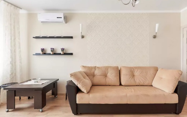 V Tihom Tsentre Flat