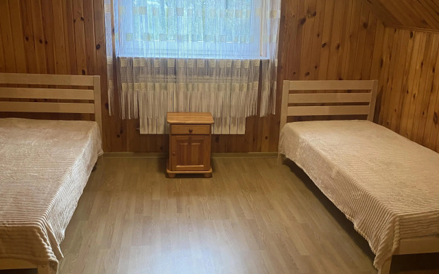 Частный дом Большой дом возле Светлогорска