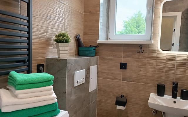 Квартира Двухкомнатная квартира возле Бфу Канта