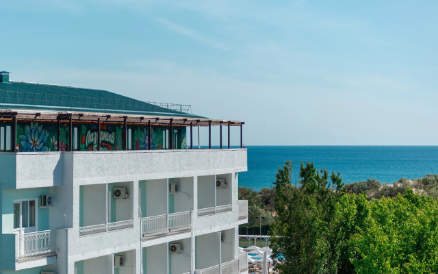 Lazurnyij Bereg Hotel