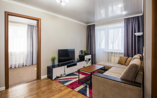 Na Ulitse Dusi Kovalchuk 185B Flat