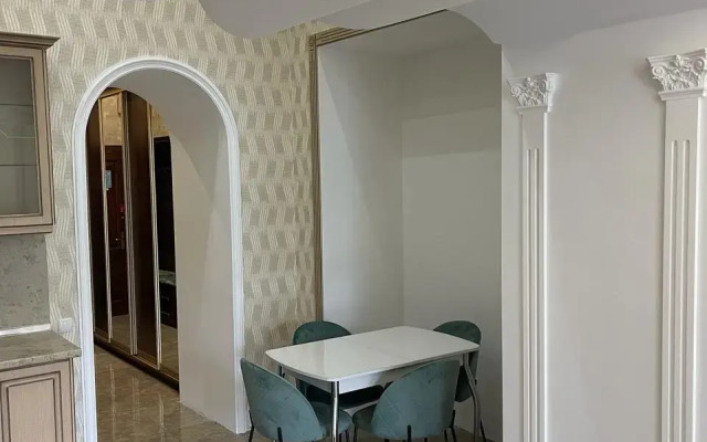 Апартаменты Делюкс премьер в Тавриде на набережной Ялты