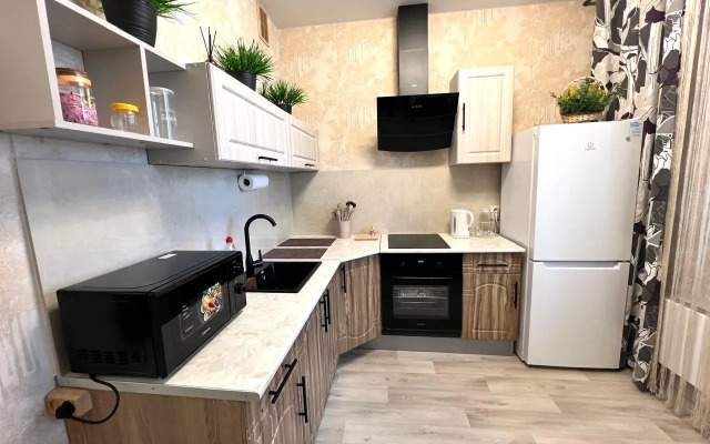 U Metro Nekrasovka Flat