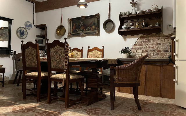 Unikalnaya Vintazhnaya 250 кв. м. Flat