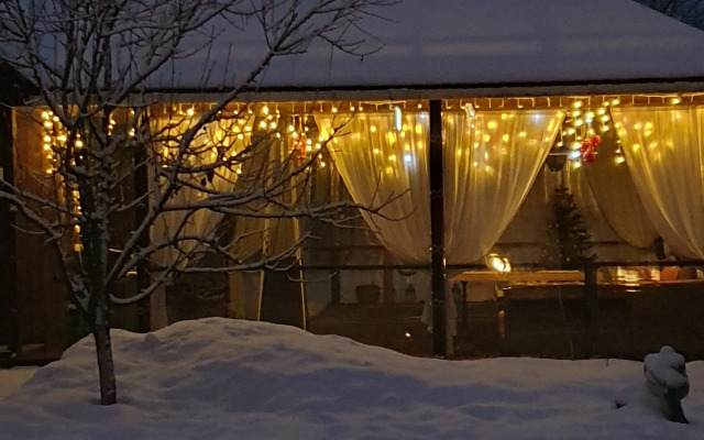 Solnechnaya 15 Private House