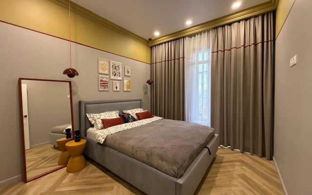 Uyutnaya S Dizaynerskim Remontom Flat