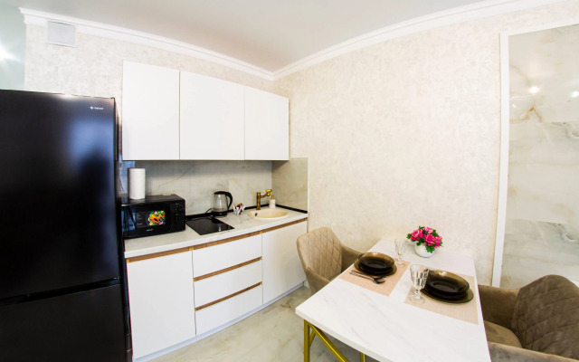 Na Marshala Zhukova 156 Apartments