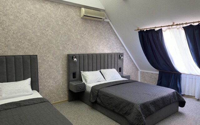 Mister Iks Hotel