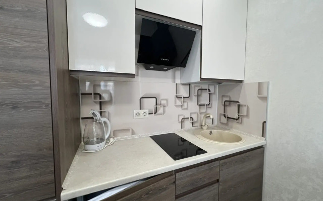 Квартира студия у моря с балконом