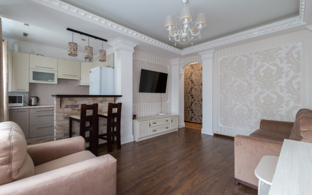 V Tsentre Studio Flat