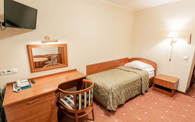 Отель Академическая