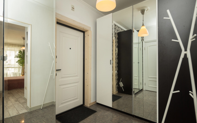 Na Bogdana Khmelnitskogo 10 Flat