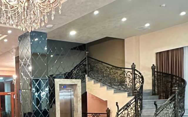 GM City Hotel