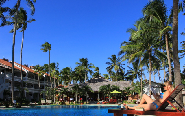 Little Paris Resort & Spa Mui Ne Hotel – Pool – Phan Thiet