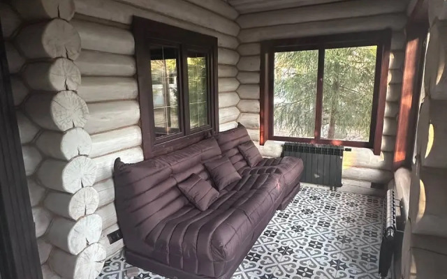 Derevyanny s Russkoy Baney Private House
