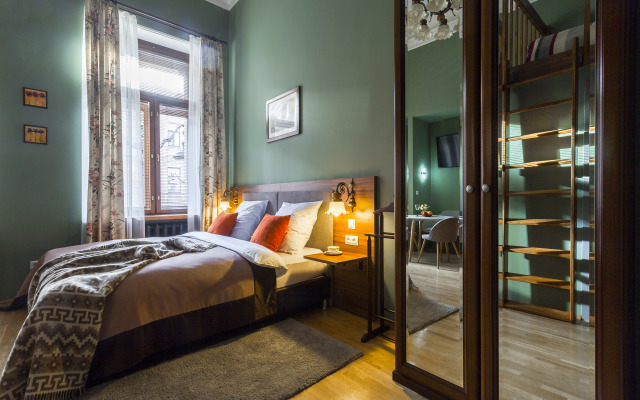 OM Apartments