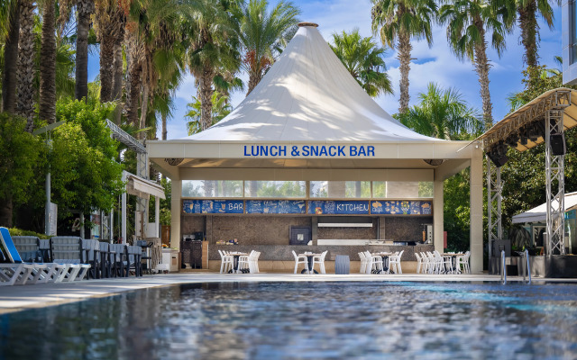 Porto Bello Hotel Resort & Spa