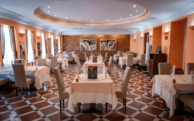 Отель River Palace