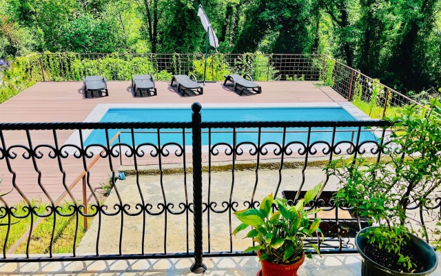 Solnechnaya Dolina Kottedzhi Gosti-24 Guest House