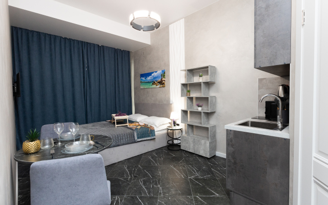 No 13 - 94/3 Apartments