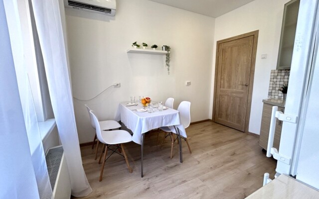Na Sportivnoy s Vidom Flat