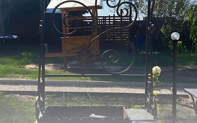 Частный дом с террасой Изумруд