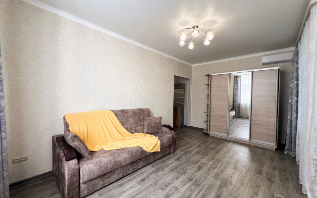 Apart MV na 22 Parts"ezda 1 Apartments