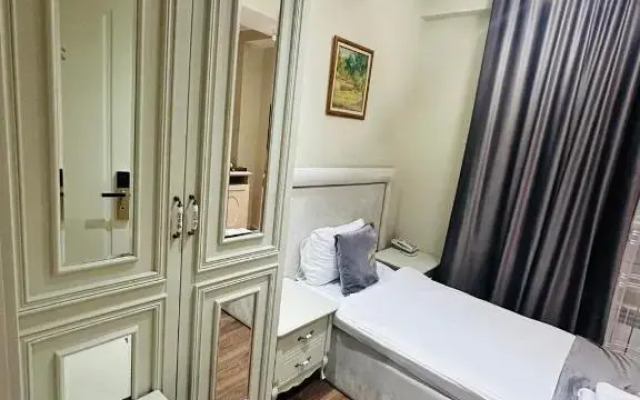 Parliament Palace Baku Hotel