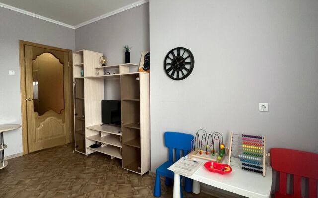 Na naberezhnoy Flat