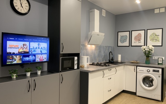 Yunior na naberegnoy Apartments