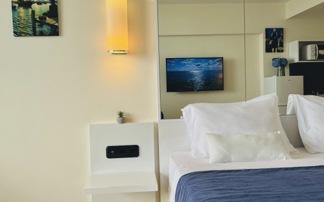 HappyRent Orbi блок C View of the sea and mountains Apartments