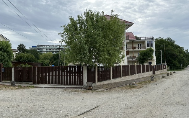 "Adam i Yeva" Guest House