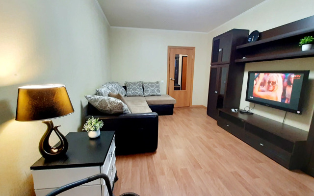 Uyutnaya Dvushka Ryadom S PermExpo Flat