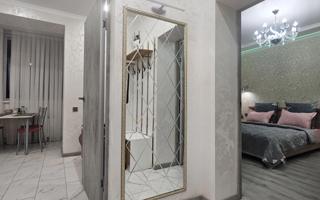 Raydas na Oranzhereynoy 17-1 Flat