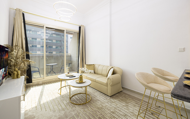Luxury 1 Bedroom on Marina Walk Apartments