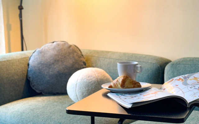 Апартаменты Viva в Центре у Набережной с Балконом