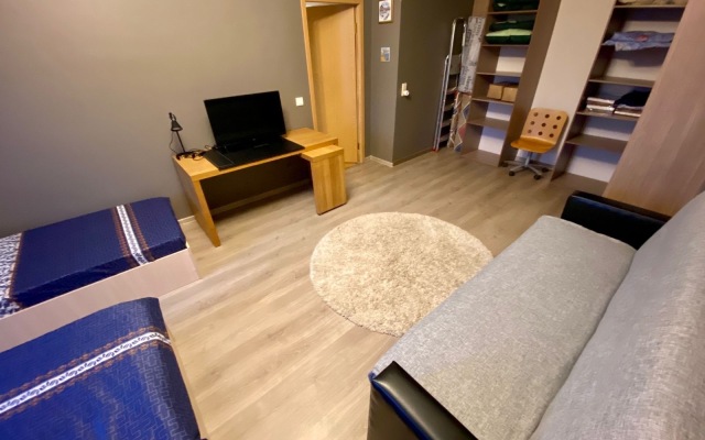 Kalininets 2 Flat with Balcony