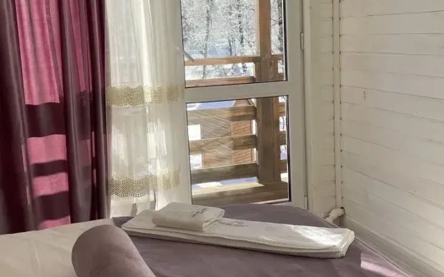 Golden Arkhyz Guest House