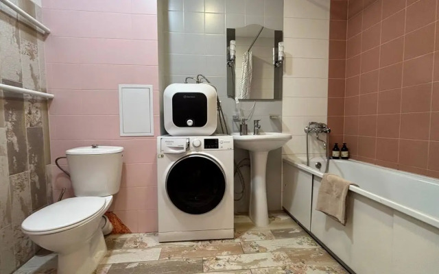 V Zhk Tsentralny Flat