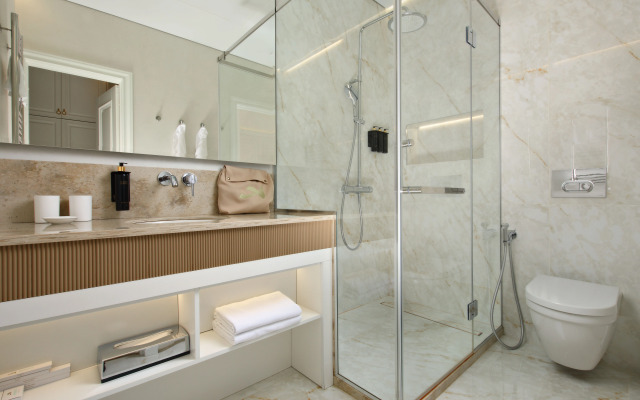 Amk Montis Hotel