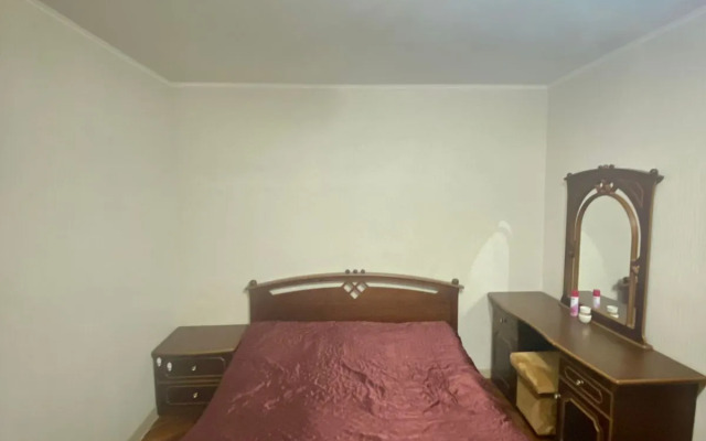 Na Prospekte Nastavnikov Flat