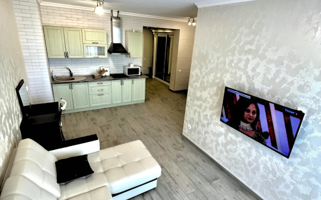 Liman Lyuks Apartments