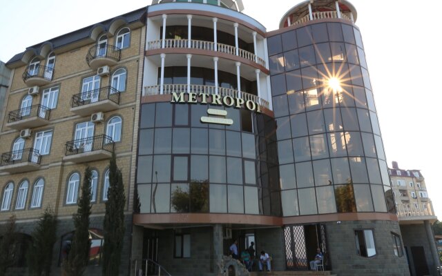 Отель Метрополь