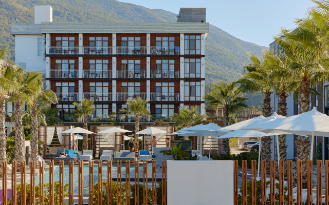 Aquamarine Family Club Hotel