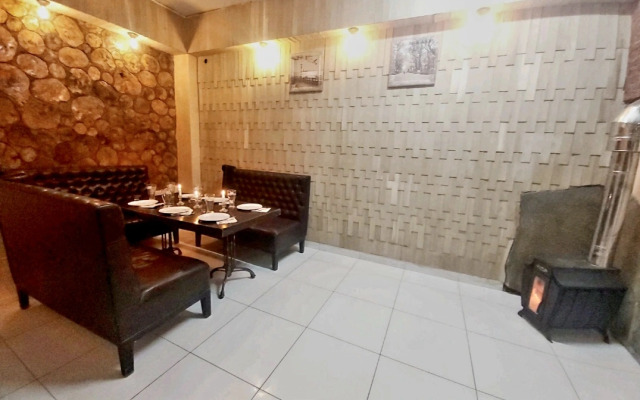 Vdali Ot Zhen Chalet