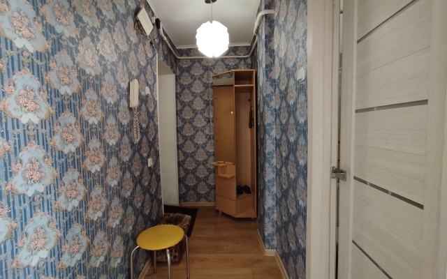 Dvukhkomnatnye Apartamenty Vozle Zh/d I Avtovokzalov, Tsentr Flat