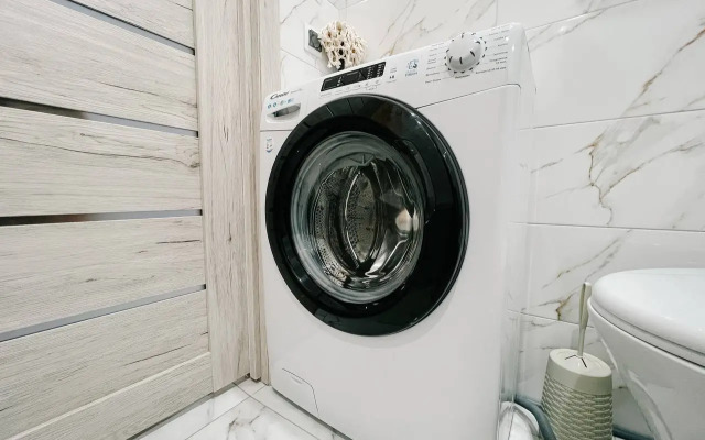 Aparts Ujutnaja v Jelitnom ZhK Flat