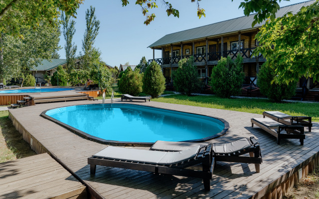 База отдыха Золотой Лотос