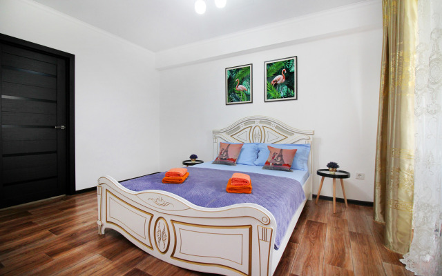 294 Raduzhny Bereg Flat