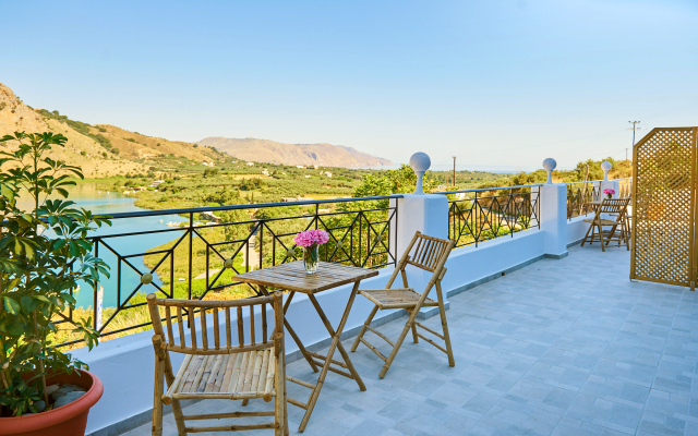 Lake View Suites Hotel